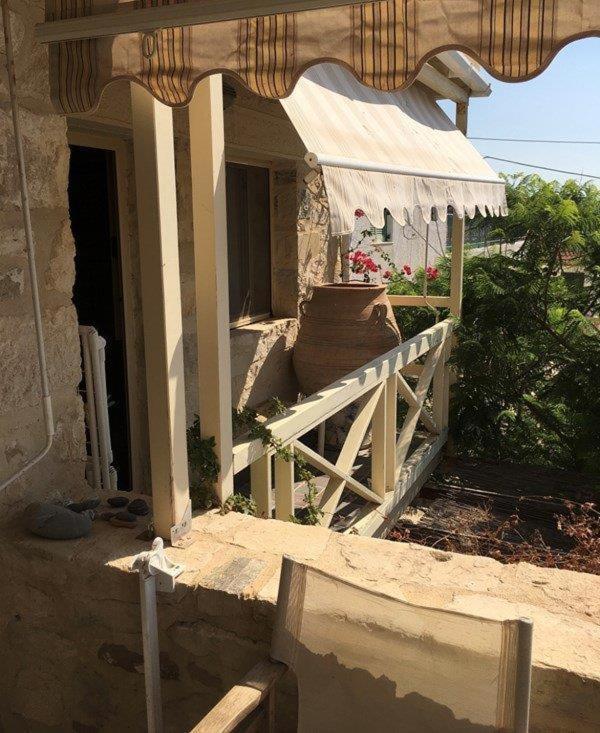 Stonehouse Elia Up Apartment Myrtos  Exterior photo
